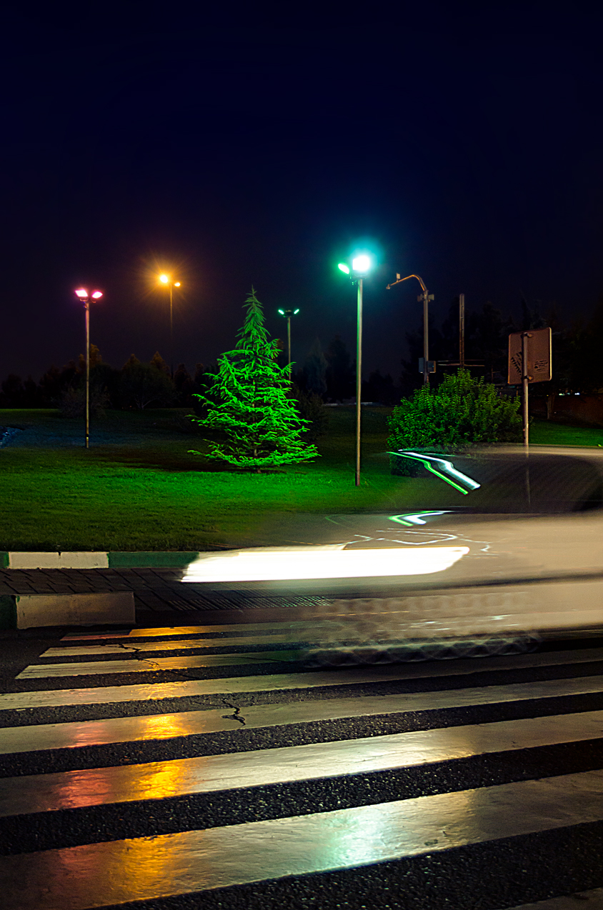 Christmas tree - Pedestrian lane - Motion blur